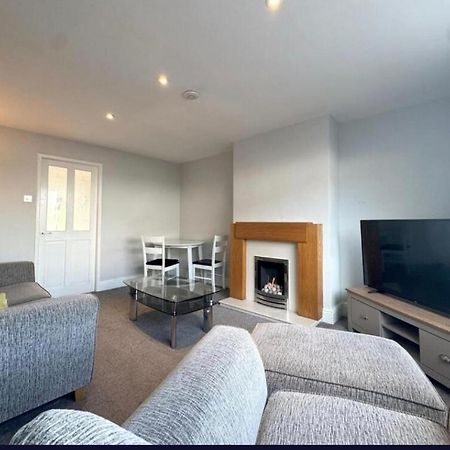 Ferienwohnung Cosy Brighouse 3 Bed House-Great For Contractors Exterior foto