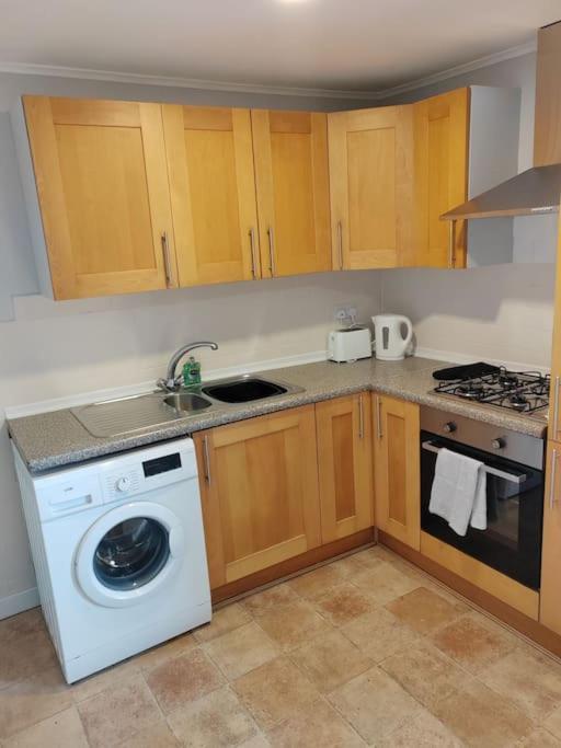 Ferienwohnung Cosy Brighouse 3 Bed House-Great For Contractors Exterior foto